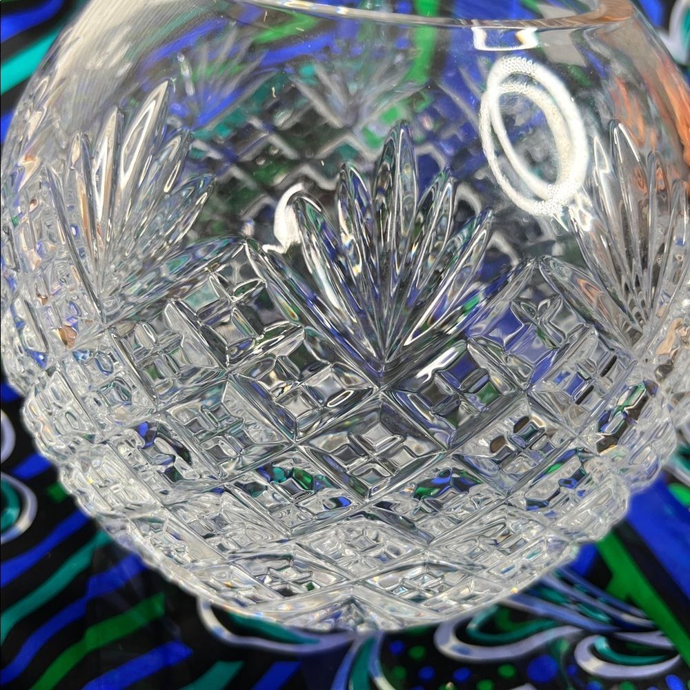 Tipperary Crystal 'Rose Bowl' - Picture 4 of 5